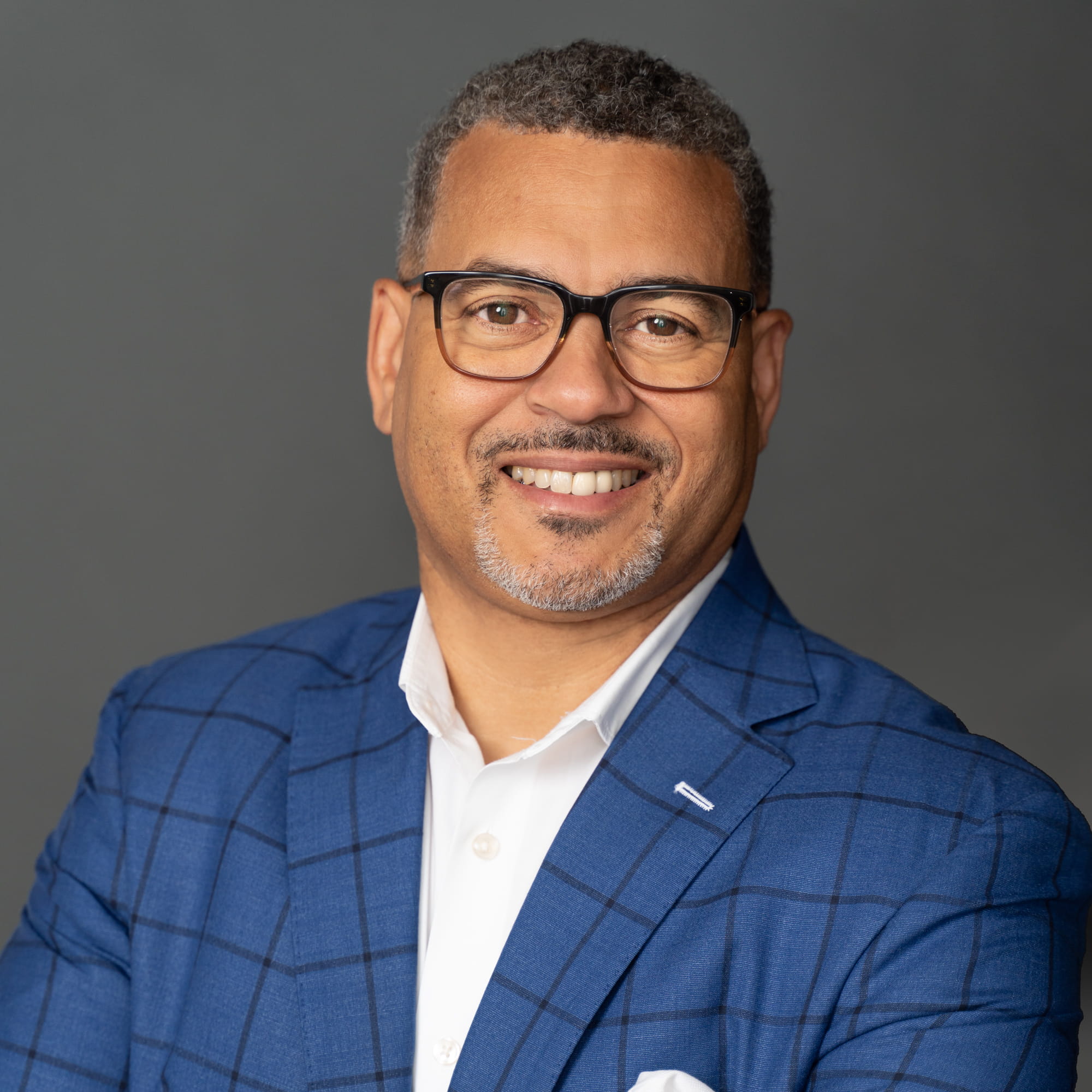 Friendly headshot of Ebon Bourne MD