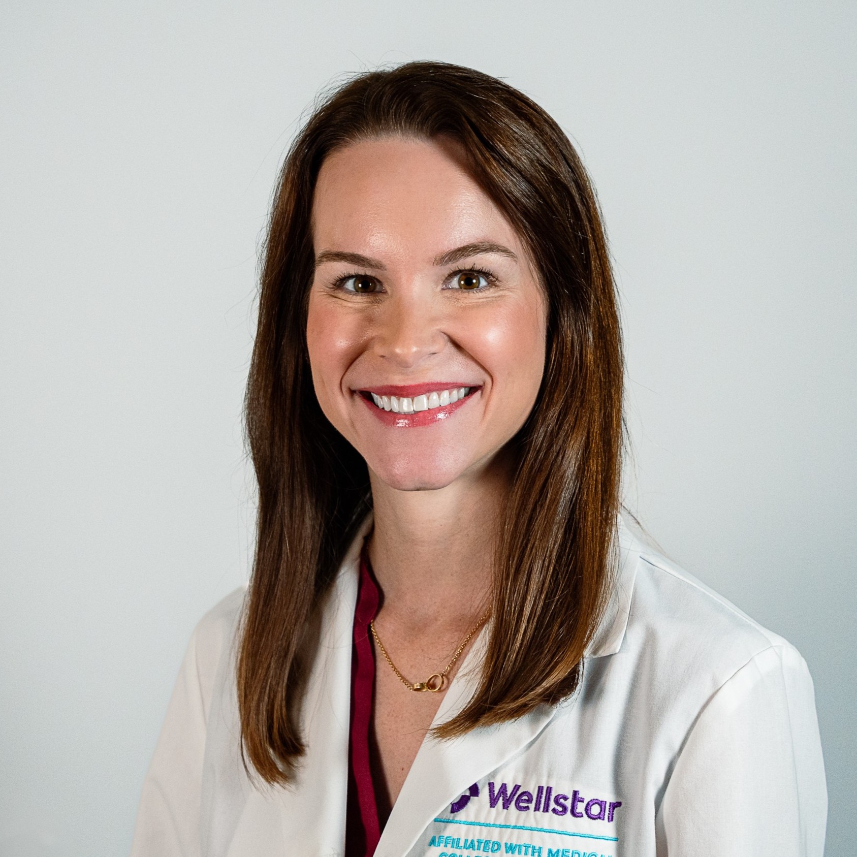 A friendly headshot of Dr. Holly Mahoney