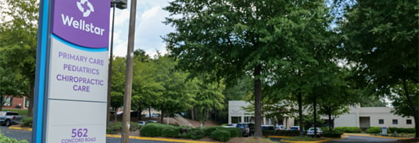 Wellstar Primary Care, Pediatrics and Chiropractic Care sign at 562 Concord Rd