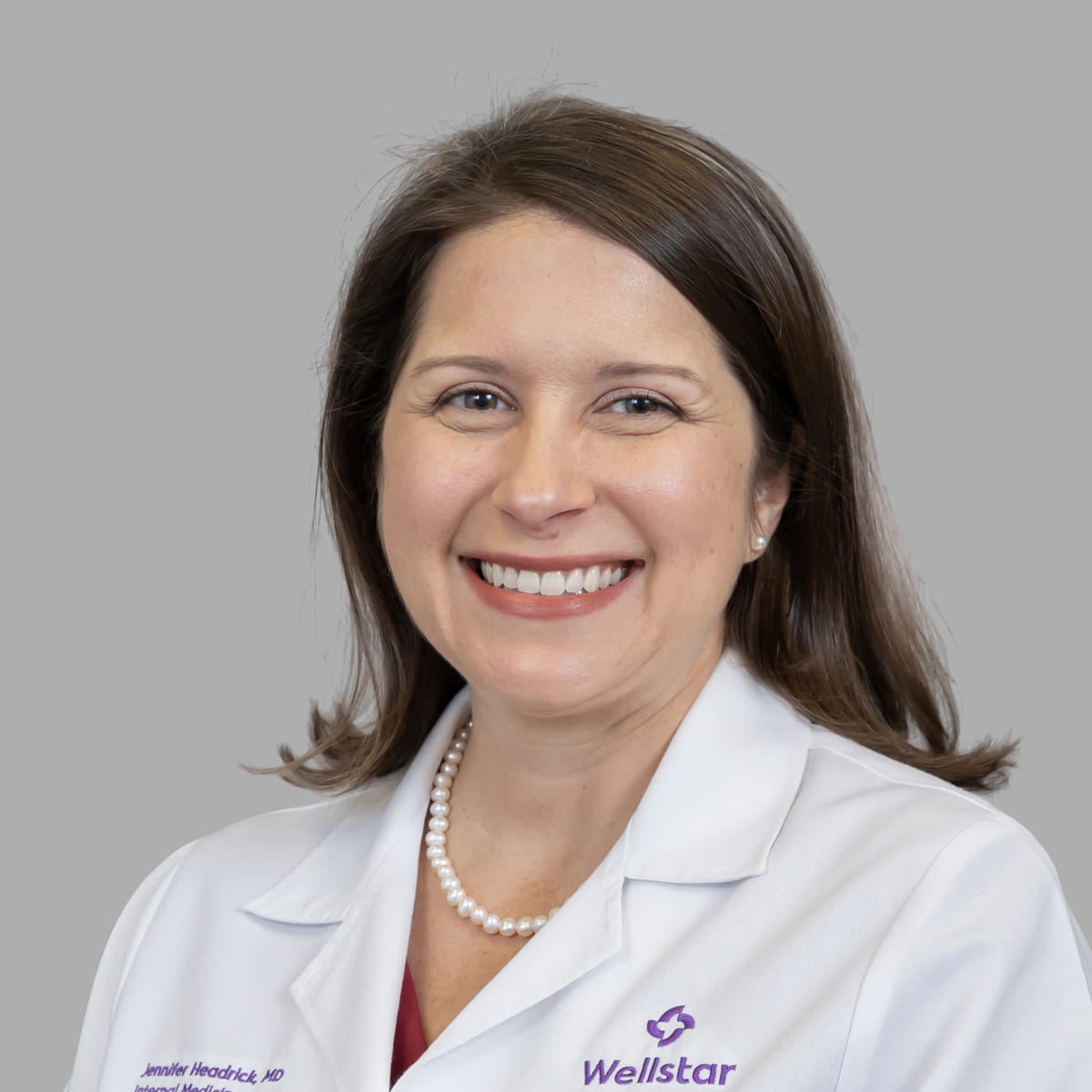 A friendly image of Jennifer Headrick MD