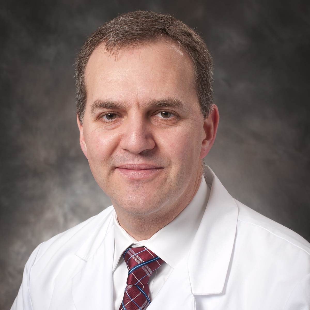 A friendly photo of Julian Tevyalsakow, MD