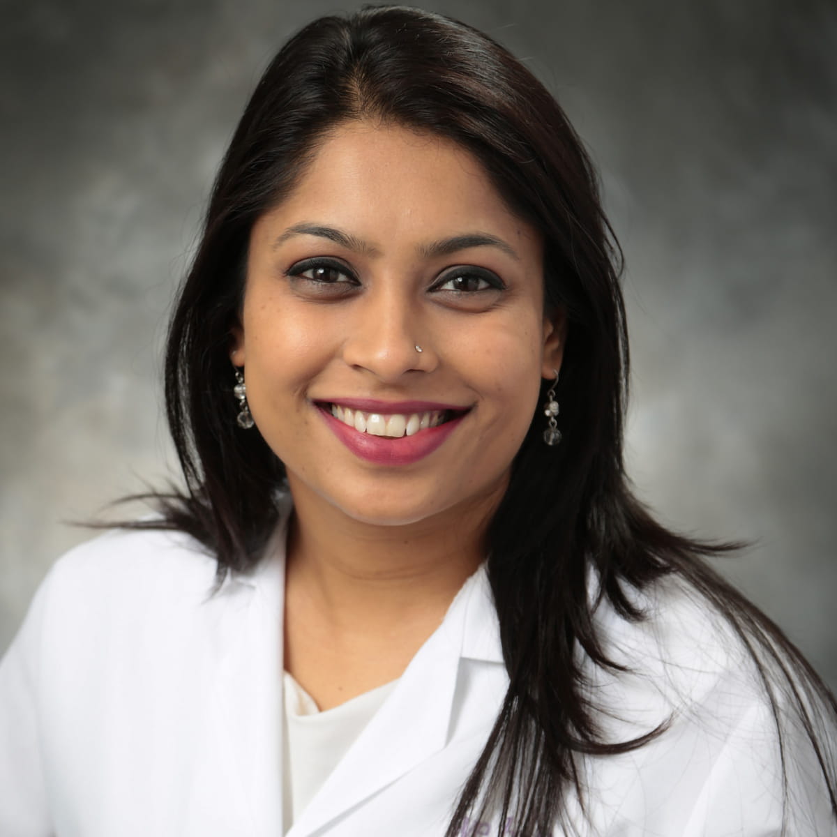 A friendly headshot of Julie Patel, MD