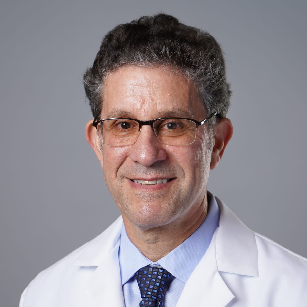 A friendly image of Alan Leninson, MD