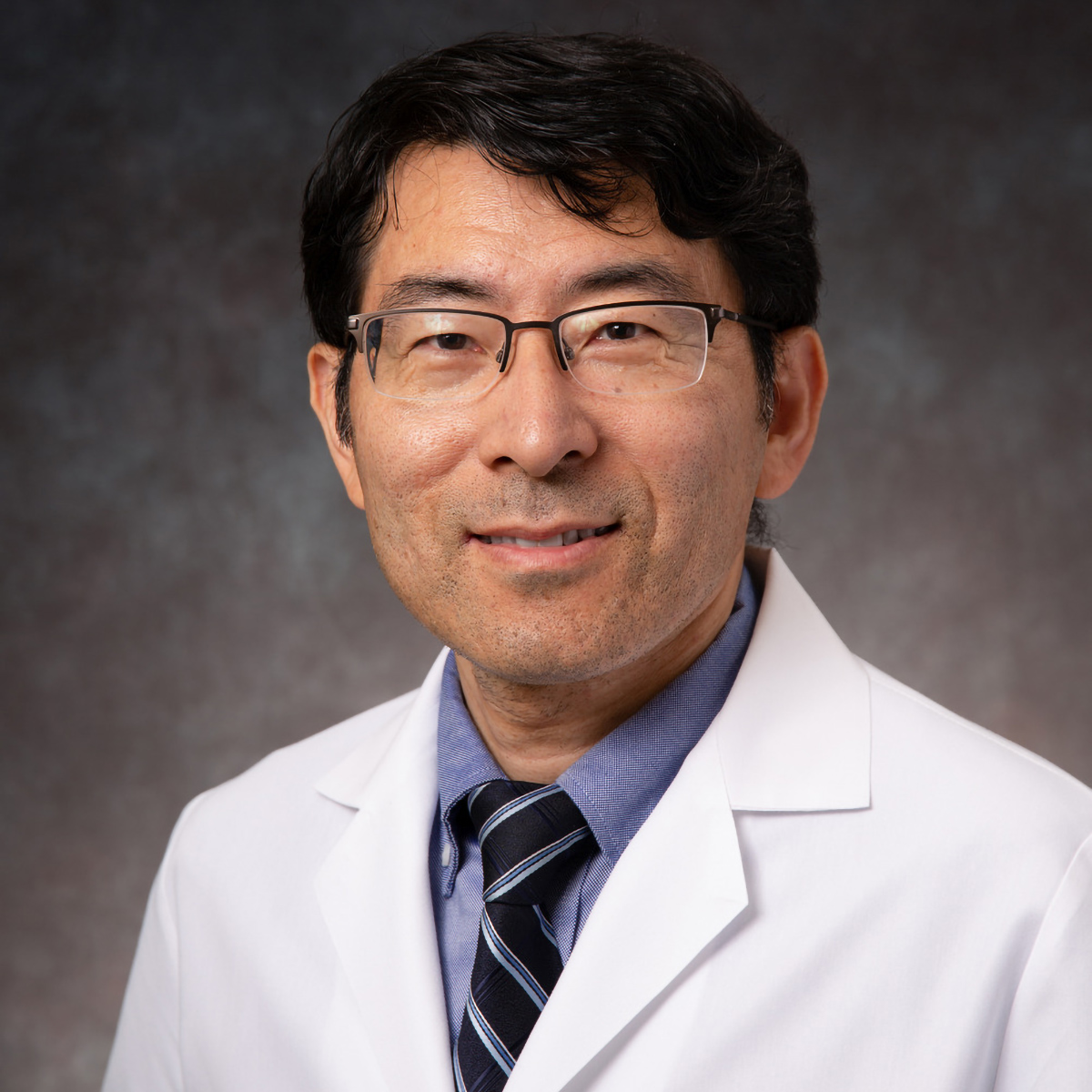 A friendly headshot of Li Liu, MD