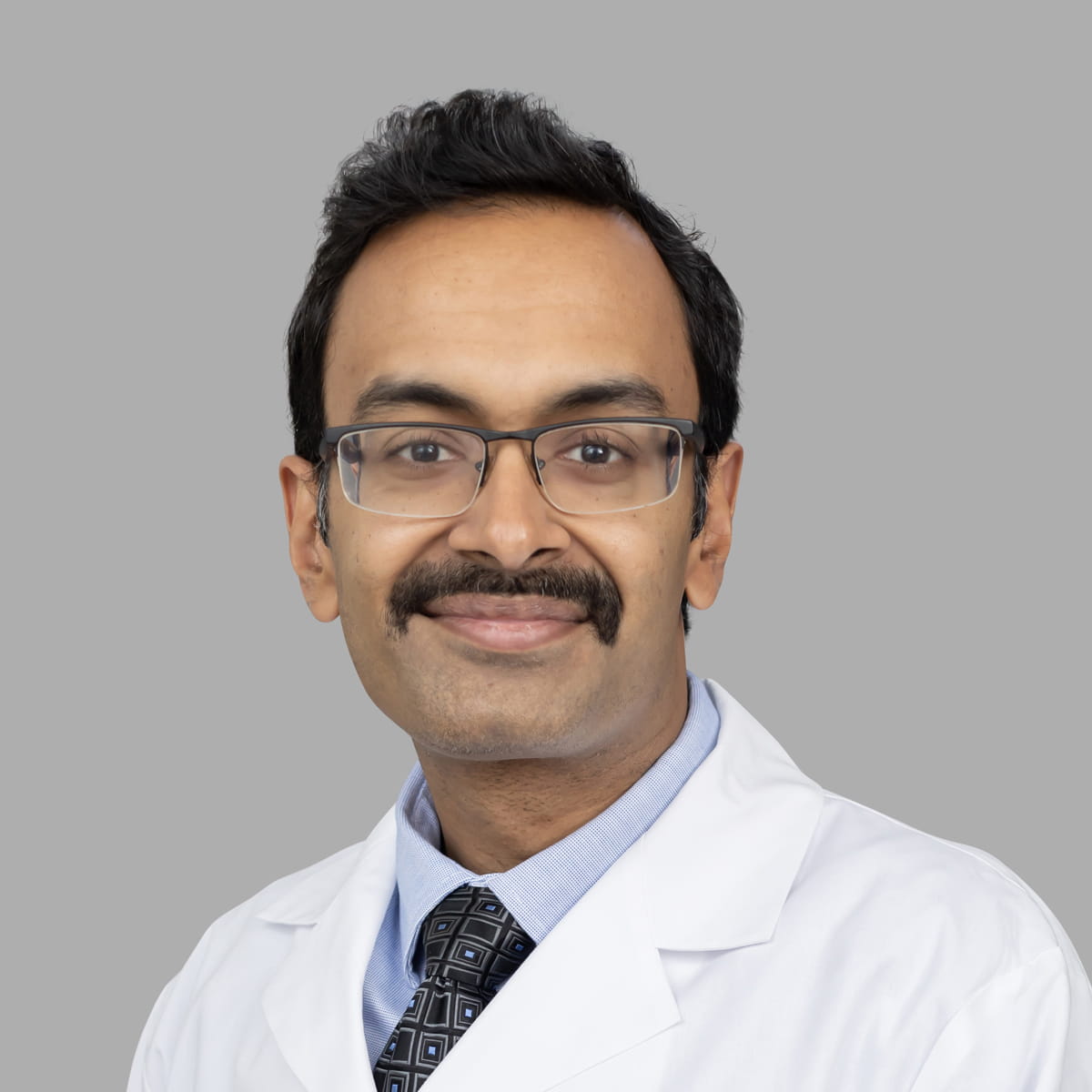 A friendly image of Manish Noticewala MD