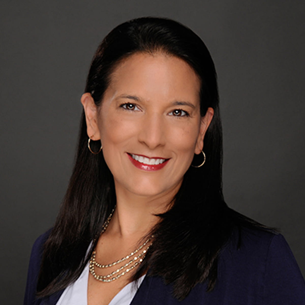 A friendly image of Stephanie Riemann MD