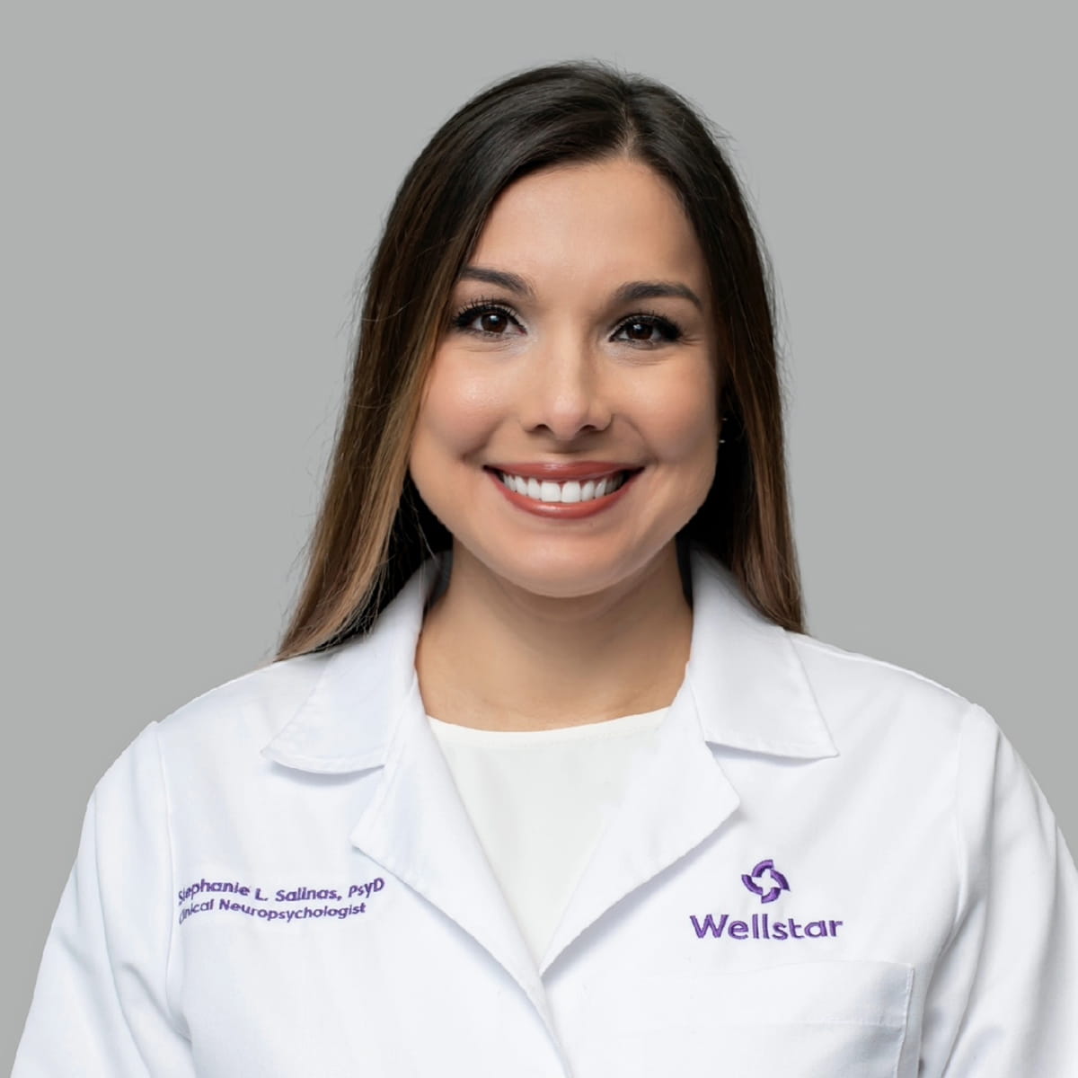 A friendly image of Stephanie Salinas, MD