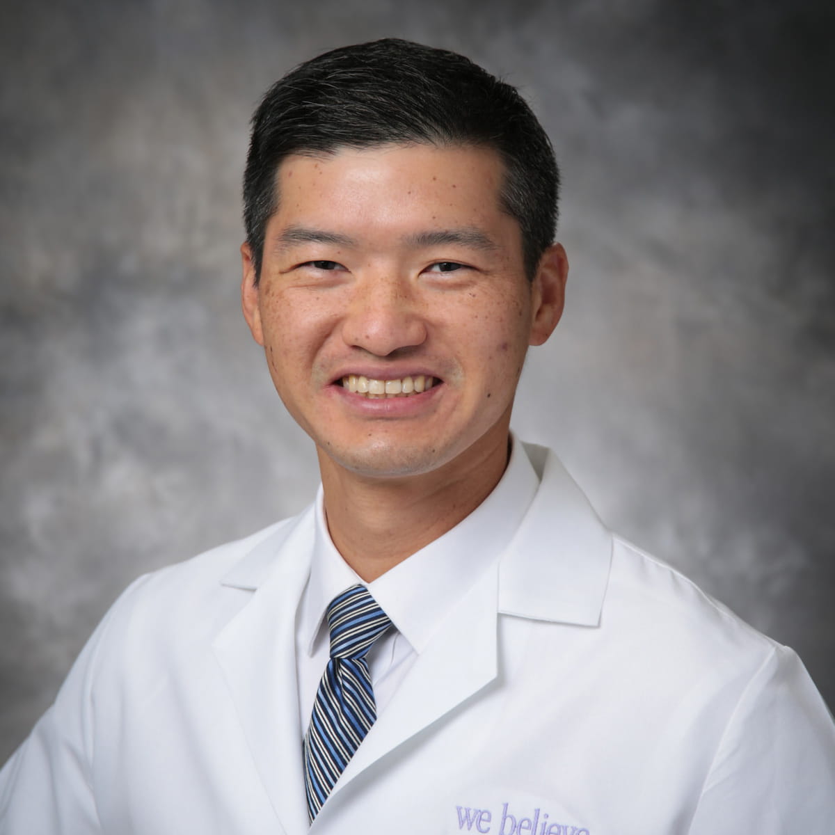 A friendly headshot of Sean Lee, MD