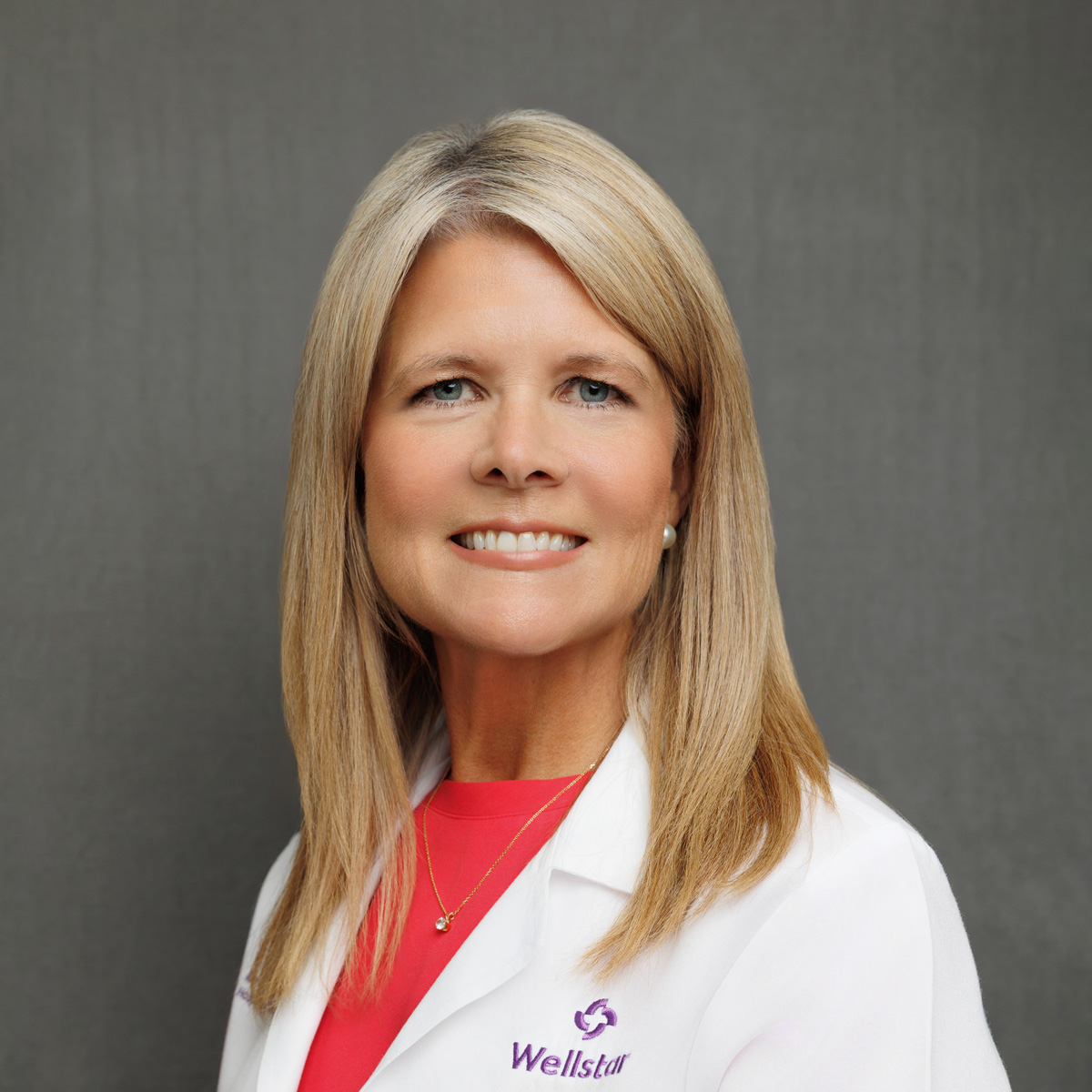 A friendly image of physician 