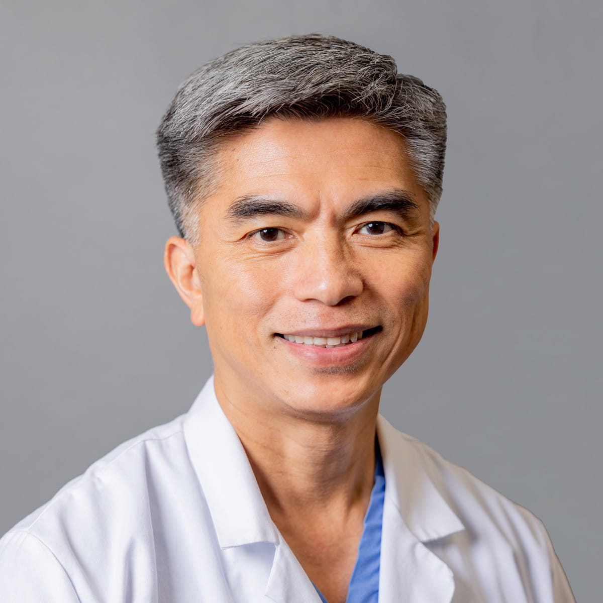A friendly image of Tung Nguyen MD